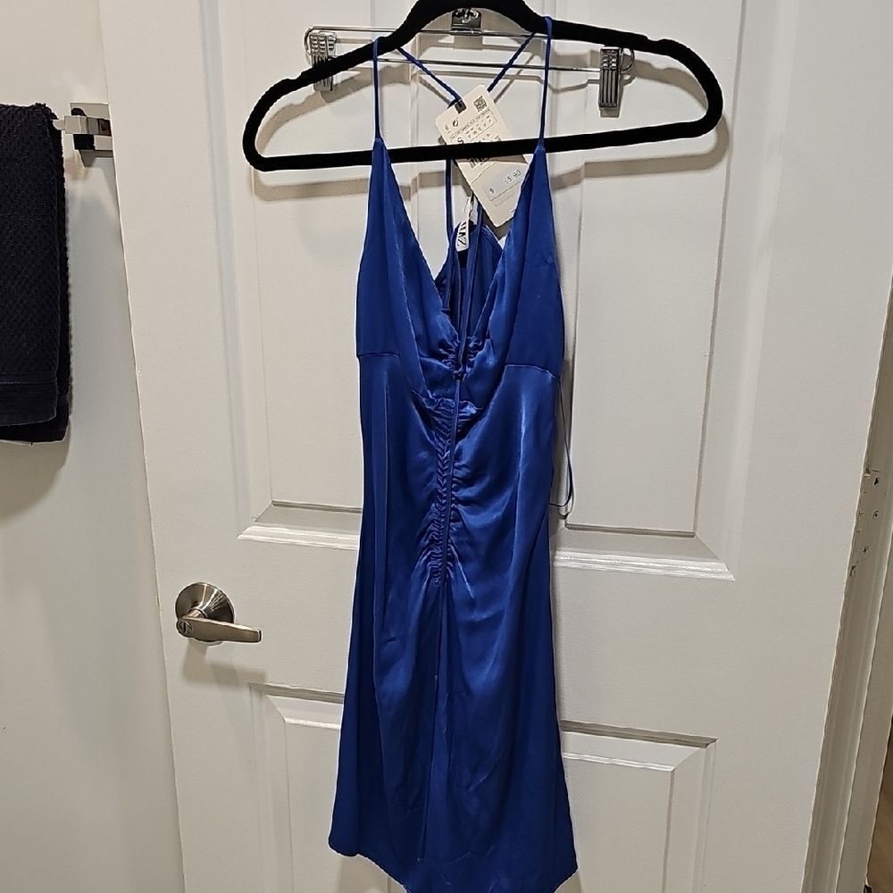 Elegant Blue Spaghetti Strap Dress - Picture 3 of 4